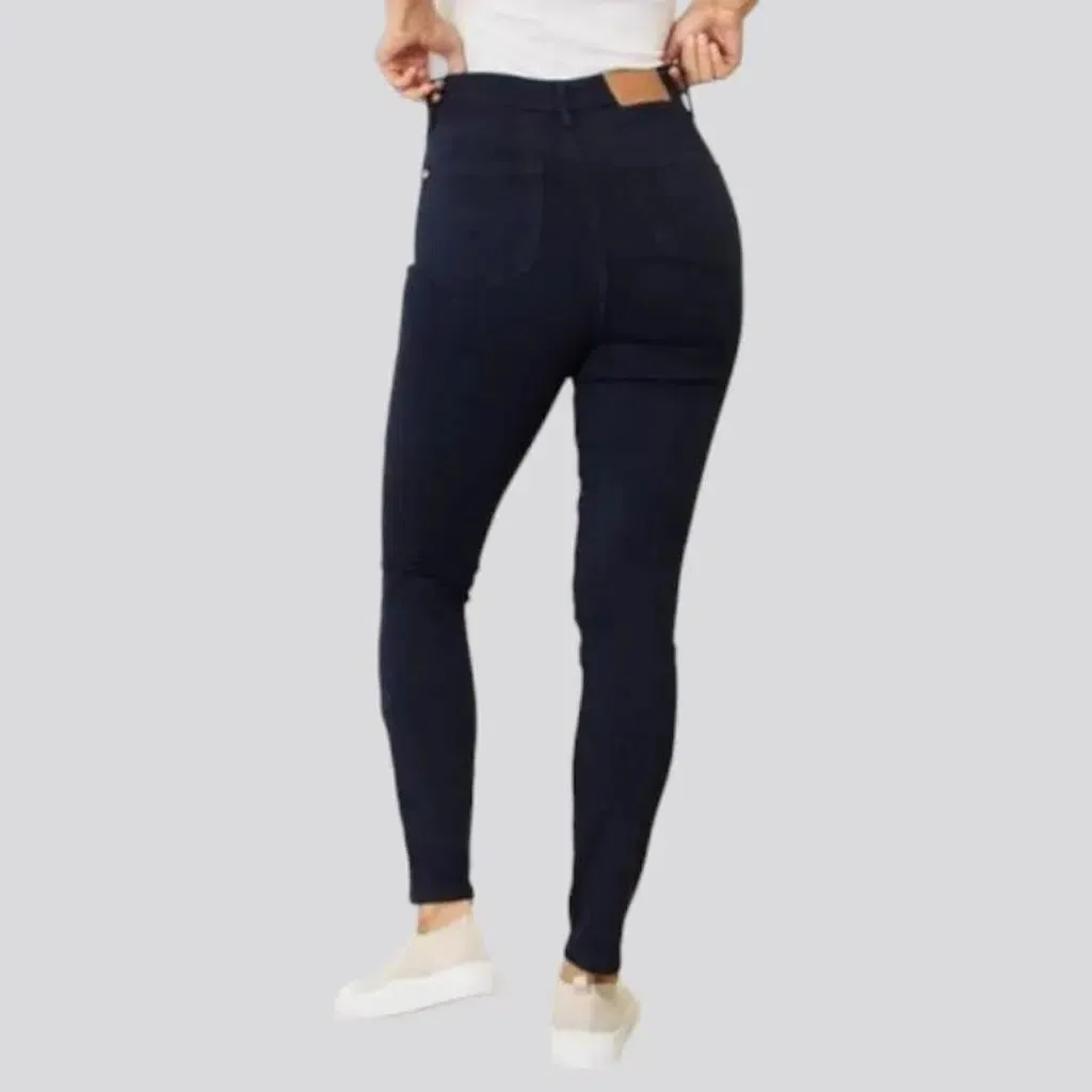 Casual women's monochrome jeans