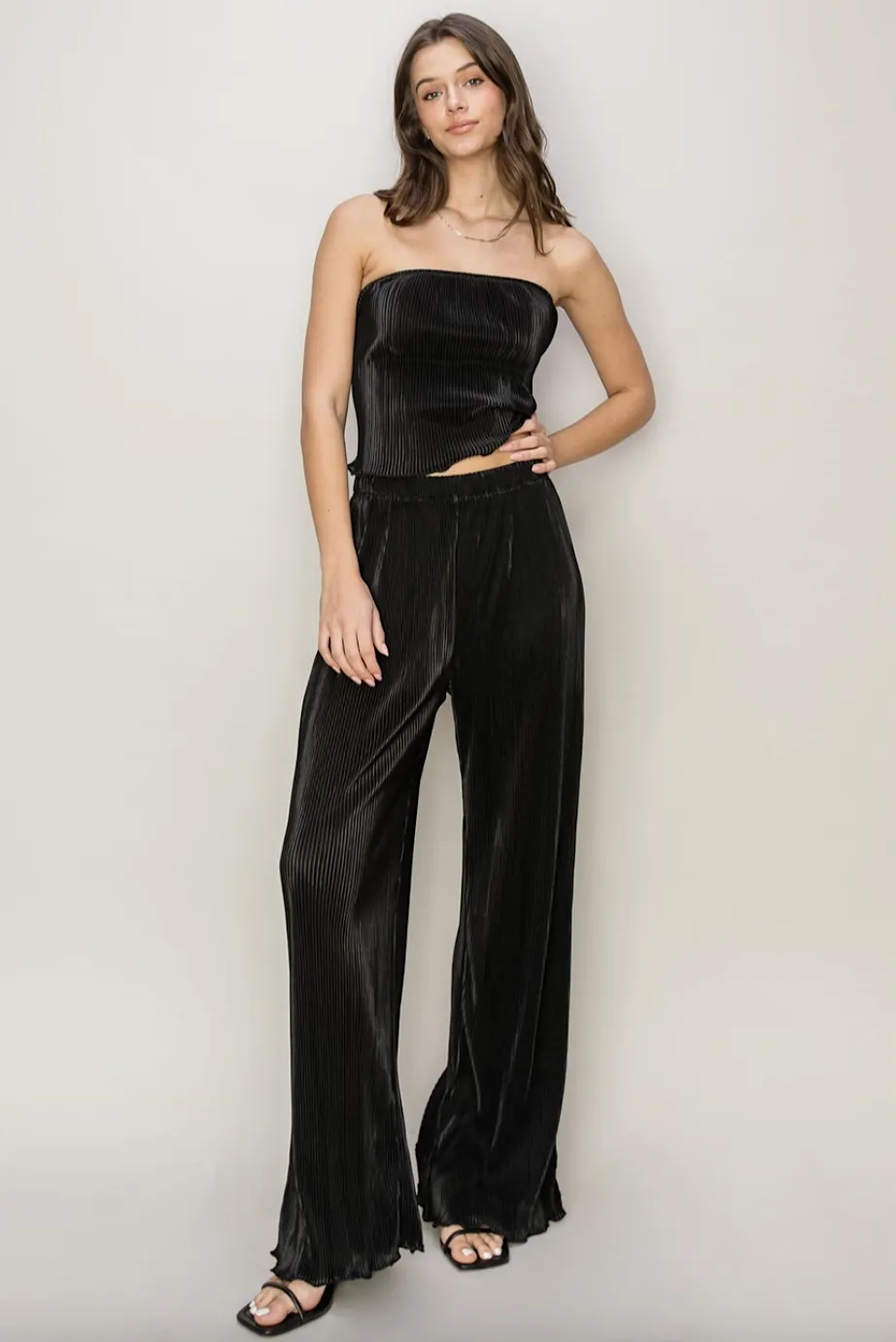 mika pleated pants