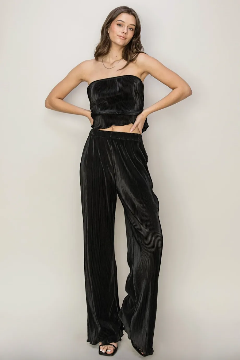 mika pleated pants